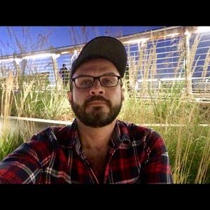 Meet your Posher, Adam